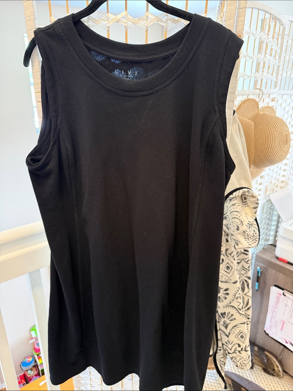 Livi Active Black Sleeveless Crewneck Tank